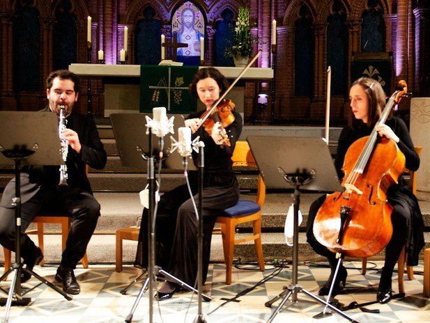 Mitglieder des Nimrod-Ensembles beim Konzert in der Apostel-Paulus-Kirche