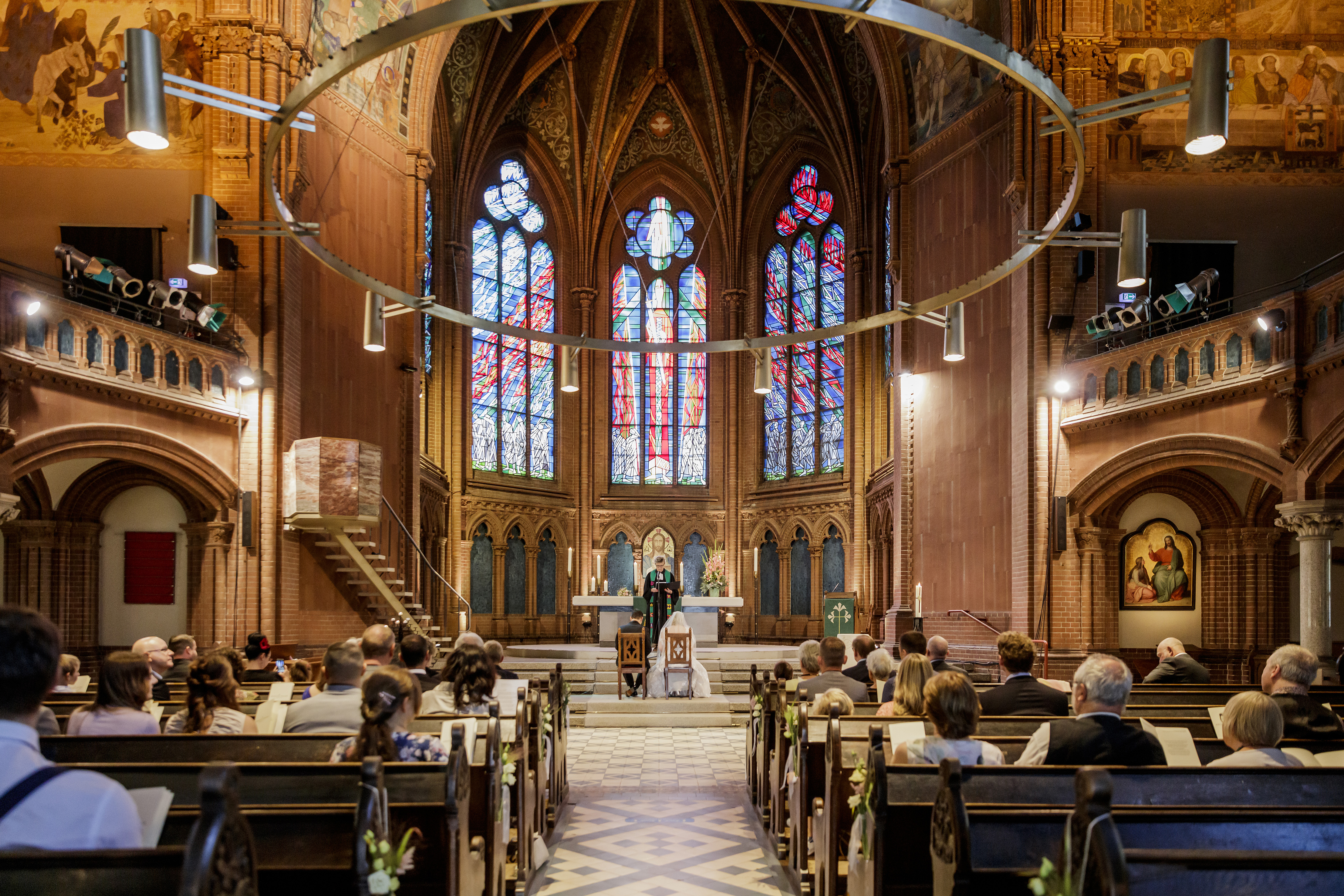 Trauung in der Apostel-Paulus-Kirche
