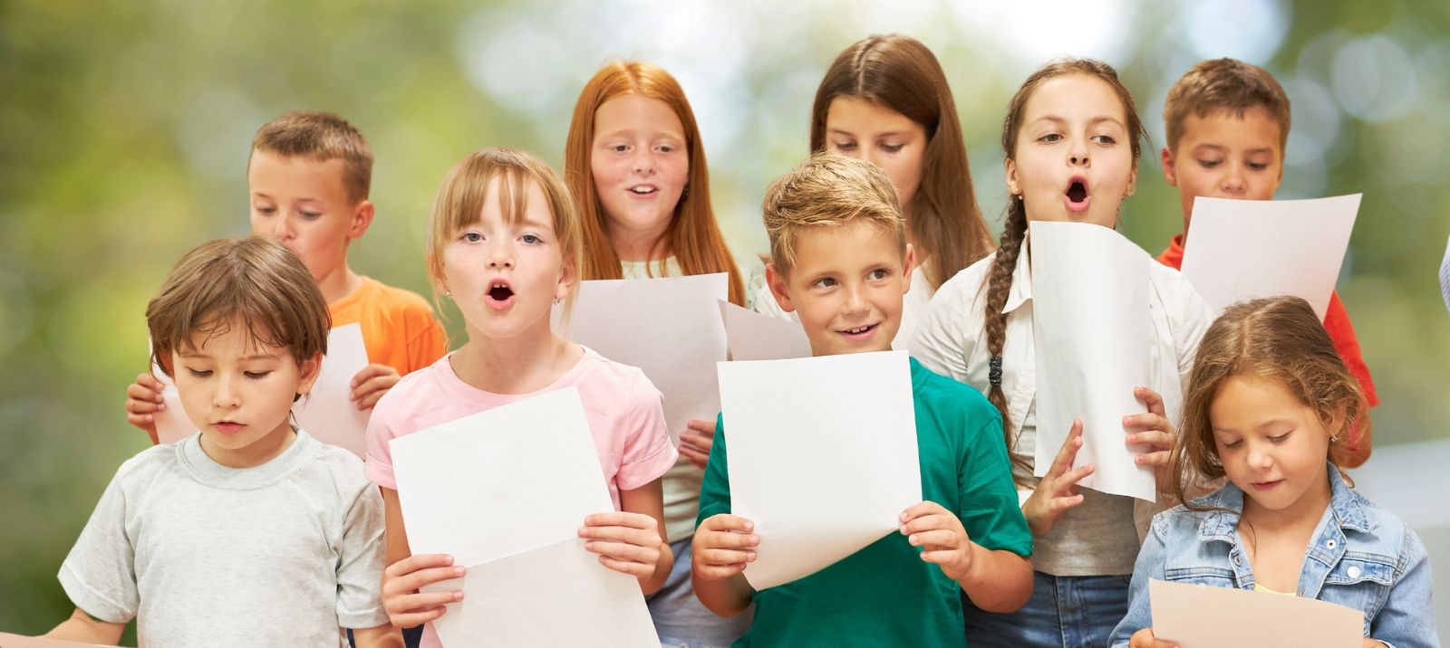 Symbolfoto mit Kinderchor